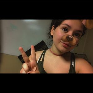 Meet your Posher, Raquel